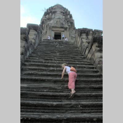 AngkorStairs1